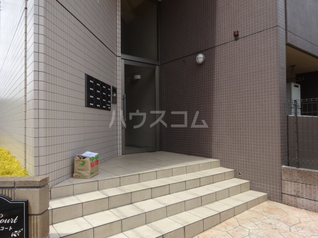 29/30 エントランス