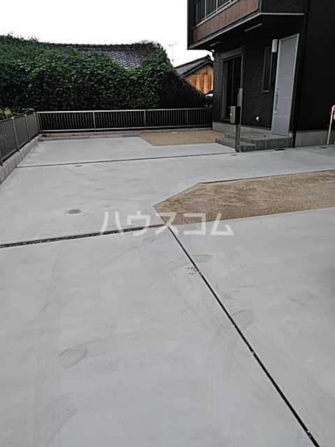 21/23 駐車場