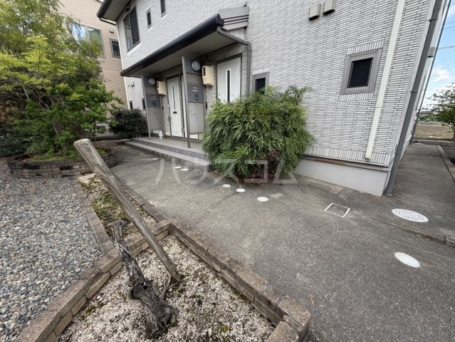 21/24 エントランス