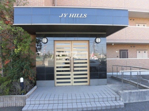 19/23 エントランス