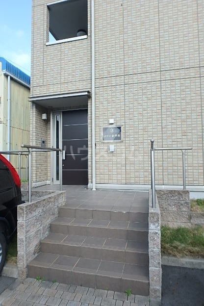 21/29 エントランス