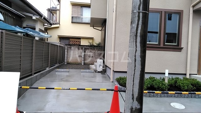 28/30 駐車場