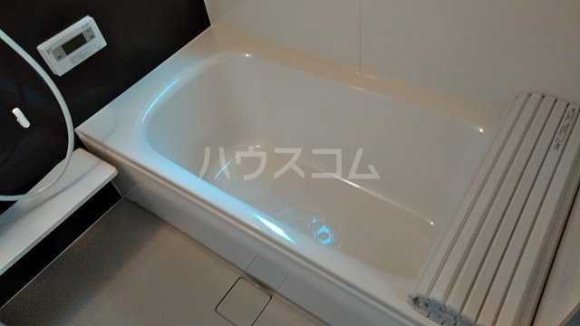 13/30 浴室
