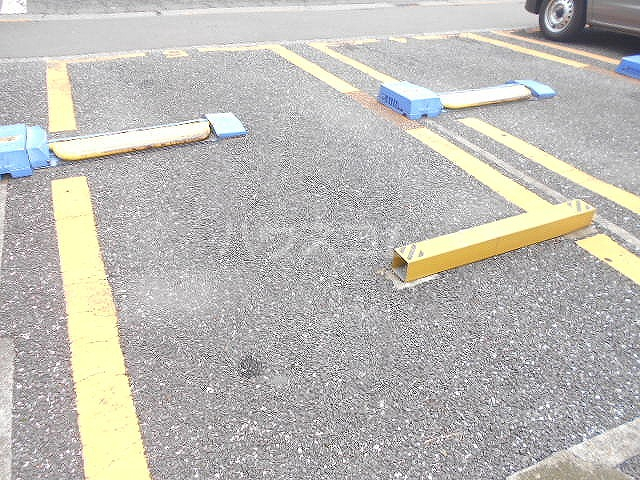 22/30 駐車場