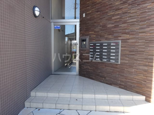 29/30 エントランス