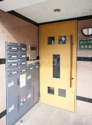 13/14 エントランス