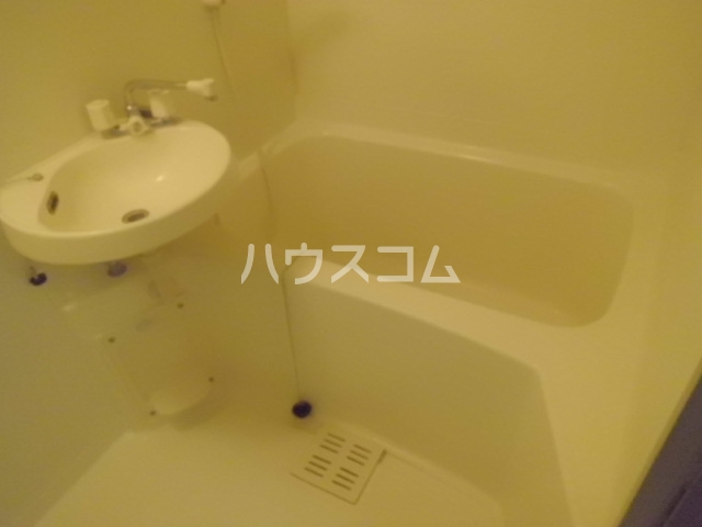 14/30 浴室