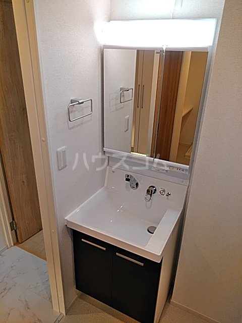 13/30 洗面