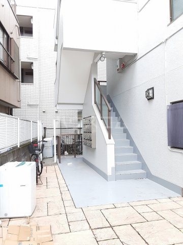 3/4 エントランス
