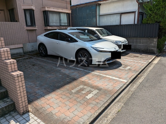 24/30 駐車場