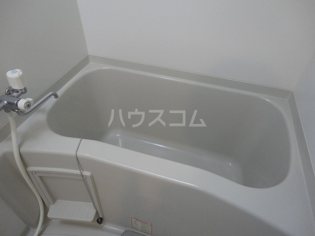13/28 浴室