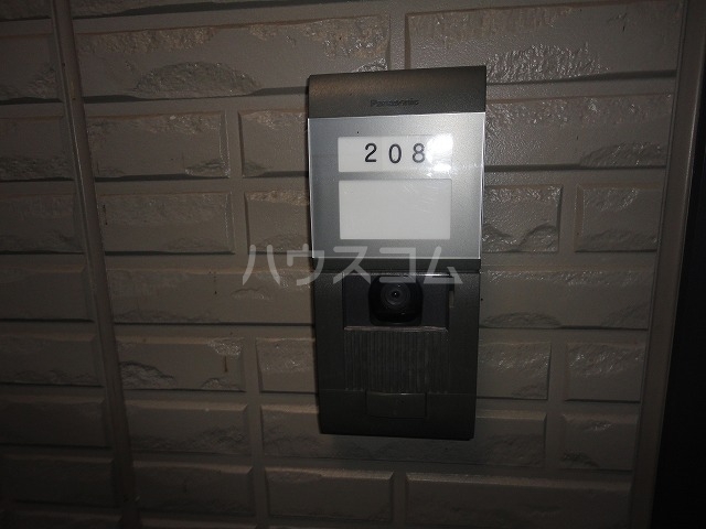 17/25 エントランス