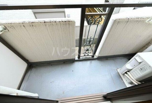 19/30 バルコニー