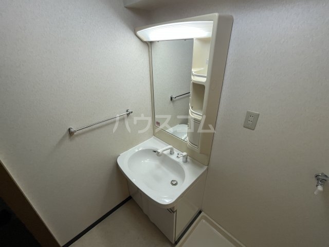 15/28 洗面