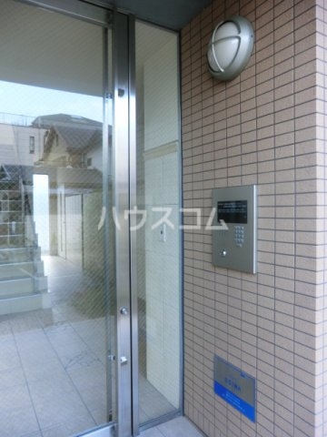 14/20 エントランス