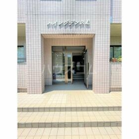 15/21 エントランス