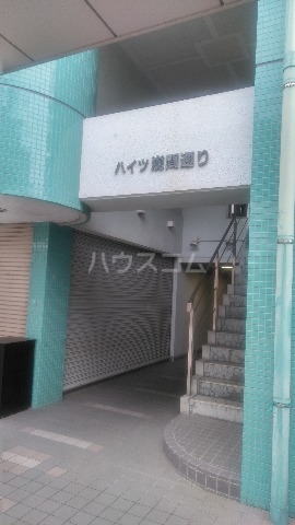 19/21 エントランス