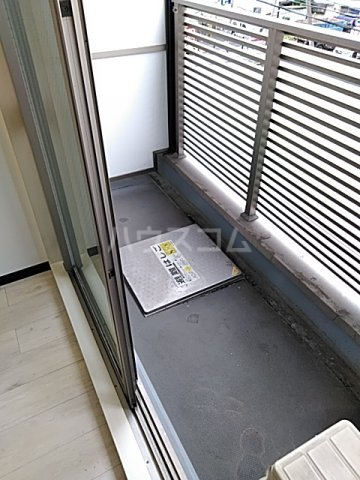 19/30 バルコニー