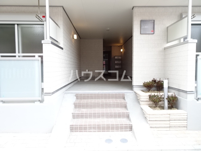 2/10 エントランス