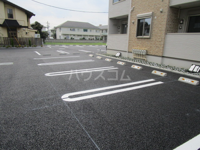 22/28 駐車場