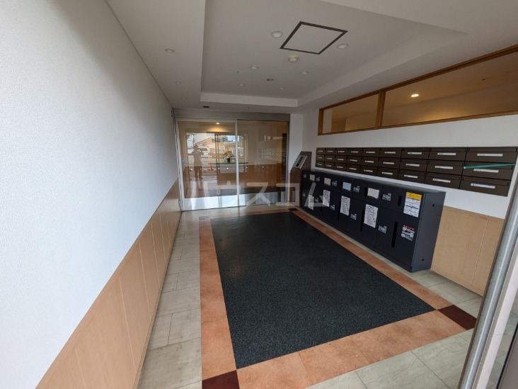 17/21 エントランス