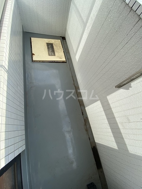 21/30 バルコニー