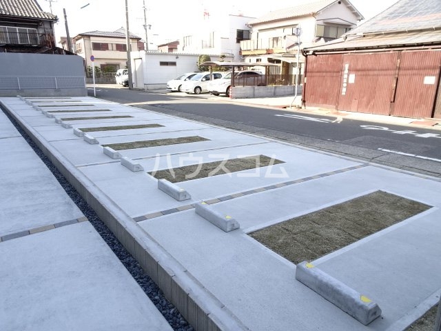 21/29 駐車場