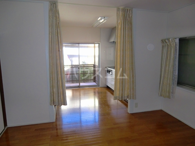 3/7 リビング/ダイニング