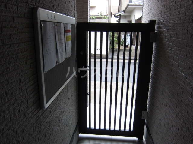 17/18 エントランス