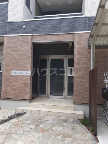 27/30 エントランス