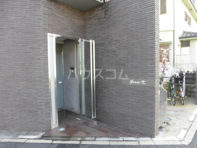 21/27 エントランス