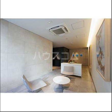 28/29 エントランス