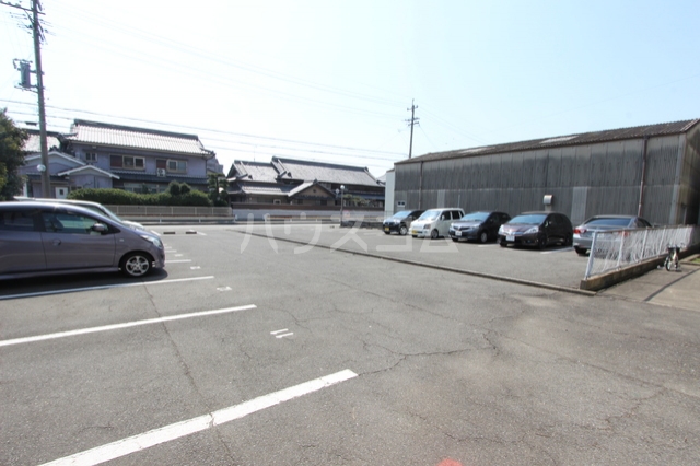 15/24 駐車場