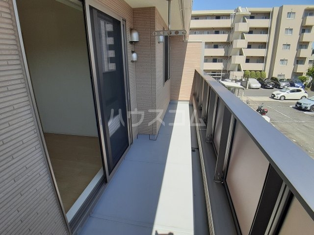 20/30 バルコニー