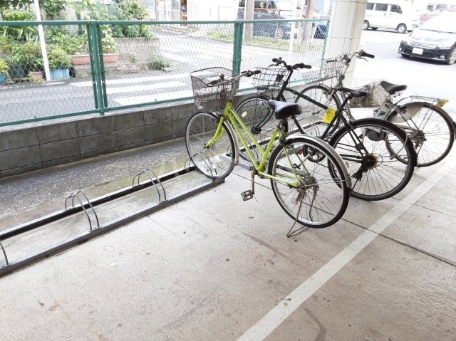 25/25 駐車場