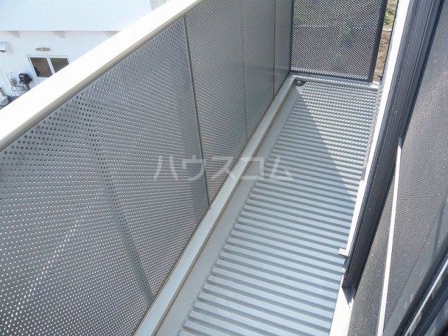 14/23 バルコニー