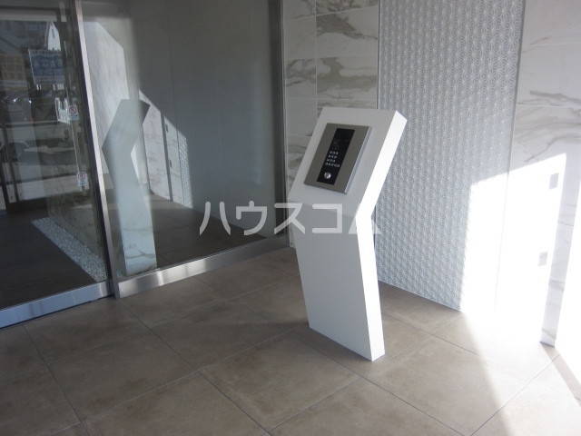 14/22 エントランス