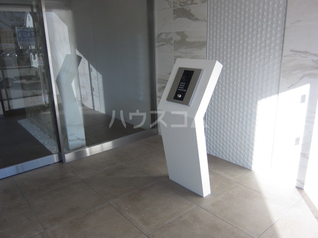 21/29 エントランス