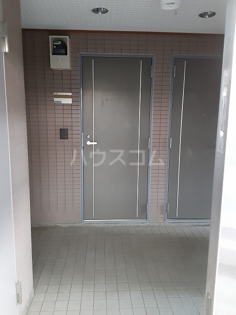 29/30 エントランス