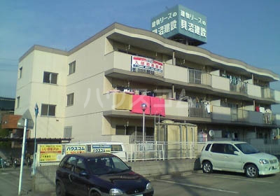 19/27 エントランス