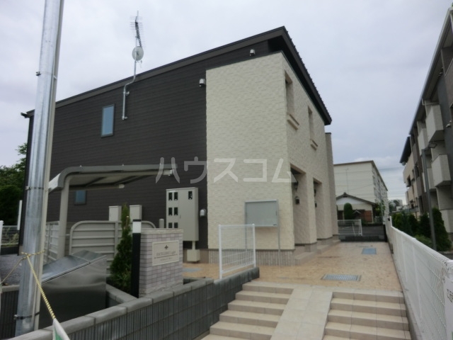 27/30 エントランス