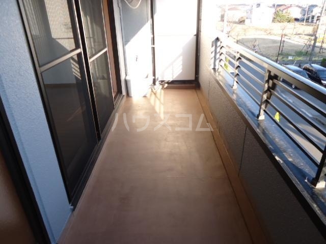 20/27 バルコニー