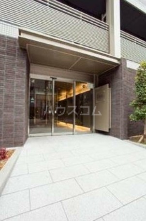 17/27 エントランス