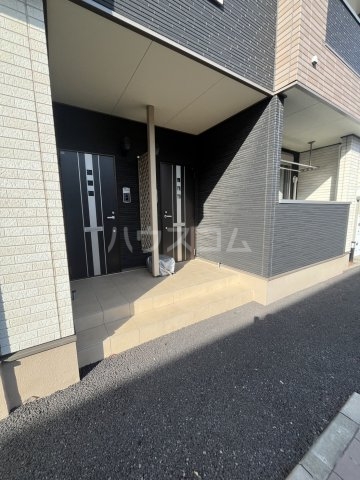 20/30 エントランス