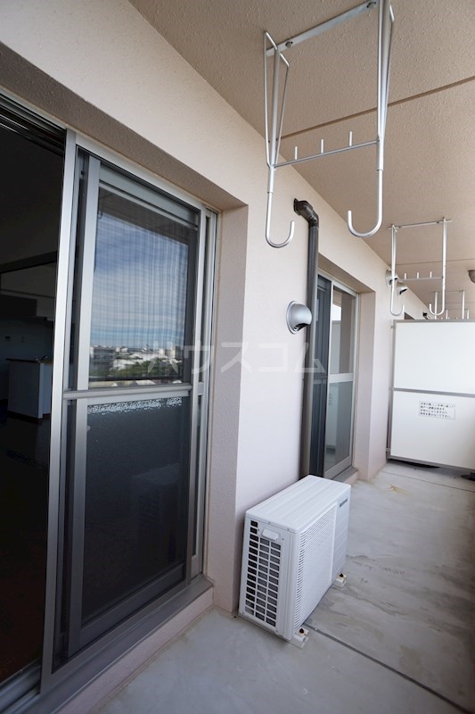 19/27 バルコニー