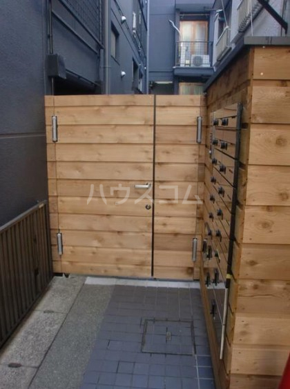 3/5 エントランス