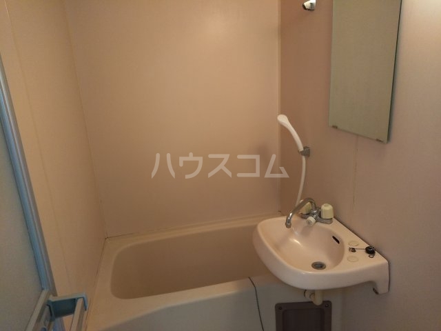 15/30 浴室