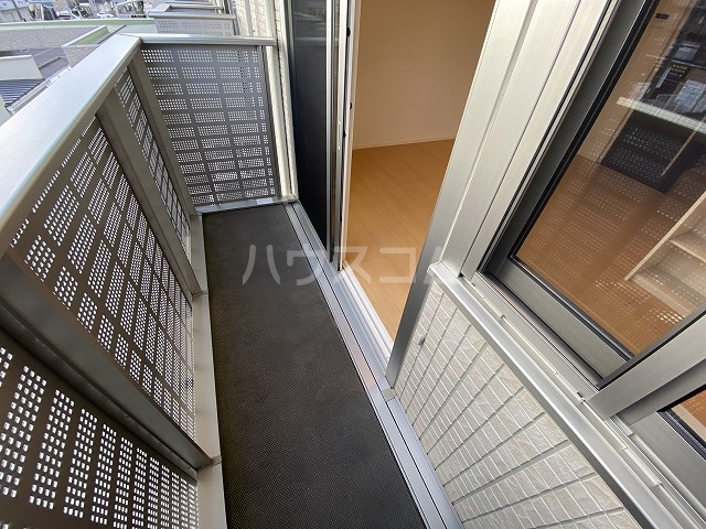 17/28 バルコニー