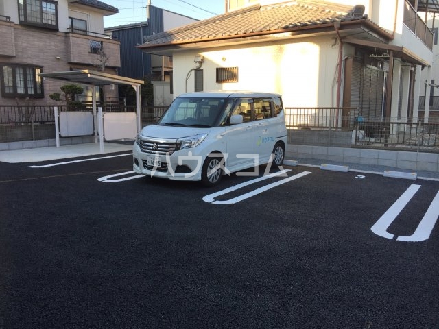 17/23 駐車場