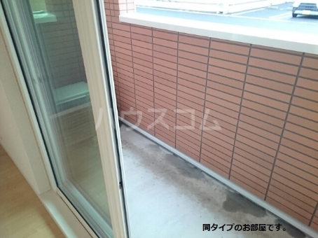 13/30 バルコニー